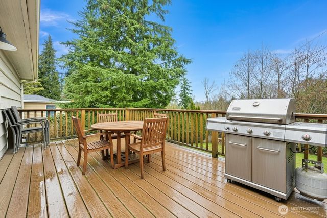 2219 Old Lakeway Drive, Bellingham, WA 98229