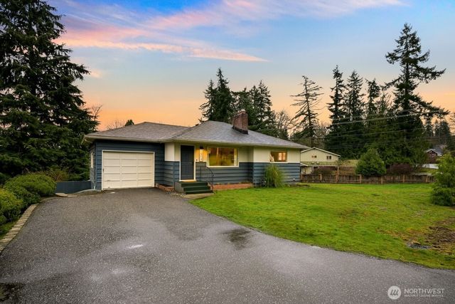 2219 Old Lakeway Drive, Bellingham, WA 98229