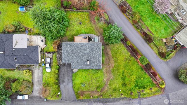 2219 Old Lakeway Drive, Bellingham, WA 98229