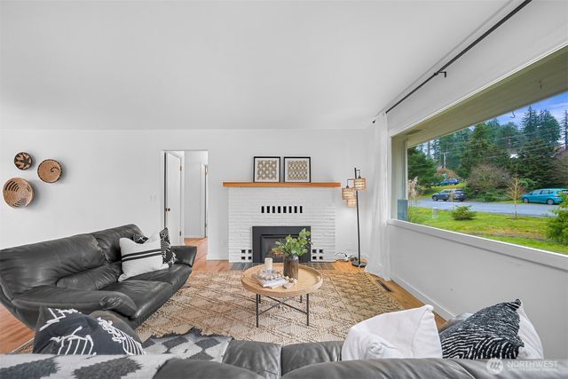 2219 Old Lakeway Drive, Bellingham, WA 98229