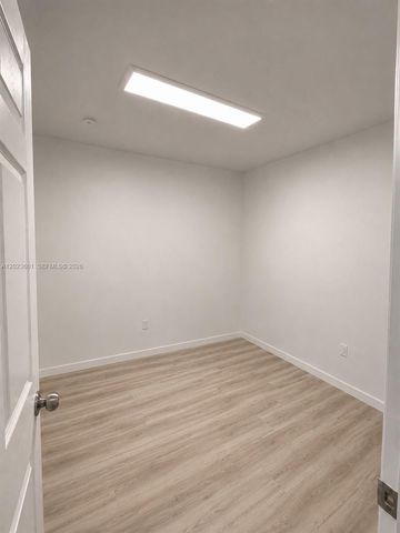 220 SE 32nd Ter, Homestead, FL 33033