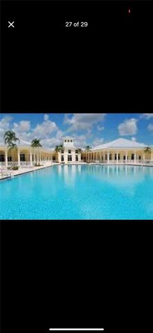 220 SE 32nd Ter, Homestead, FL 33033