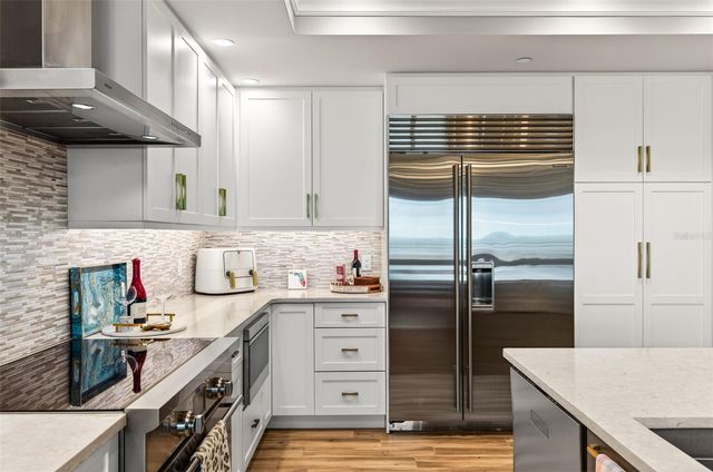 800 COLLANY ROAD 304, Tierra Verde, FL 33715