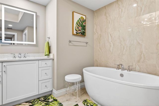 800 COLLANY ROAD 304, Tierra Verde, FL 33715