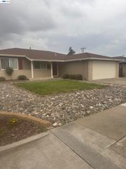39620 Bliss Ct, Fremont, CA 94538
