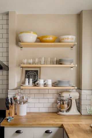 83 Aldrich St 1, Boston, MA 02131