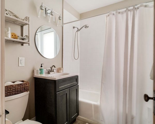 83 Aldrich St 1, Boston, MA 02131