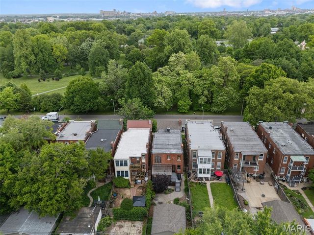 4254 Arsenal Street, St Louis, MO 63116