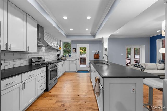 4254 Arsenal Street, St Louis, MO 63116
