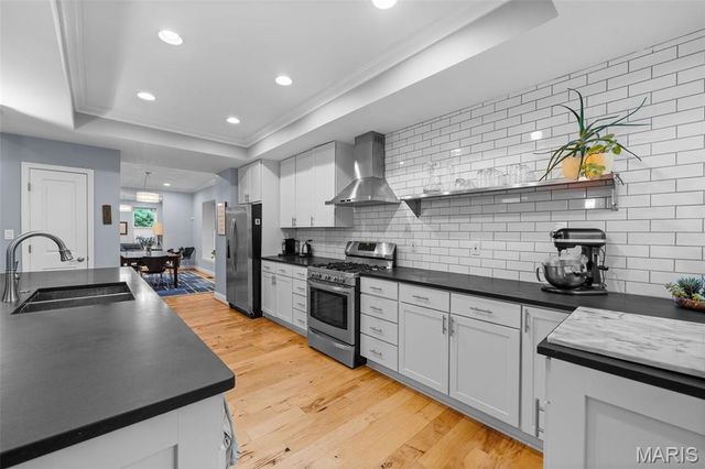 4254 Arsenal Street, St Louis, MO 63116