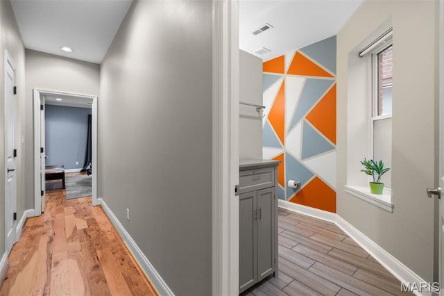 4254 Arsenal Street, St Louis, MO 63116