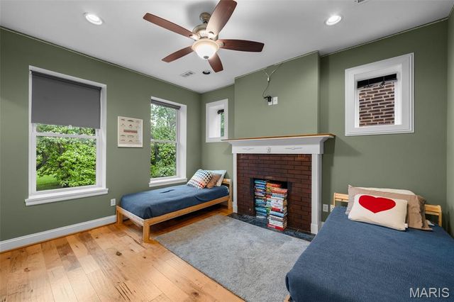 4254 Arsenal Street, St Louis, MO 63116