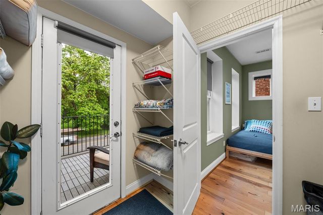 4254 Arsenal Street, St Louis, MO 63116