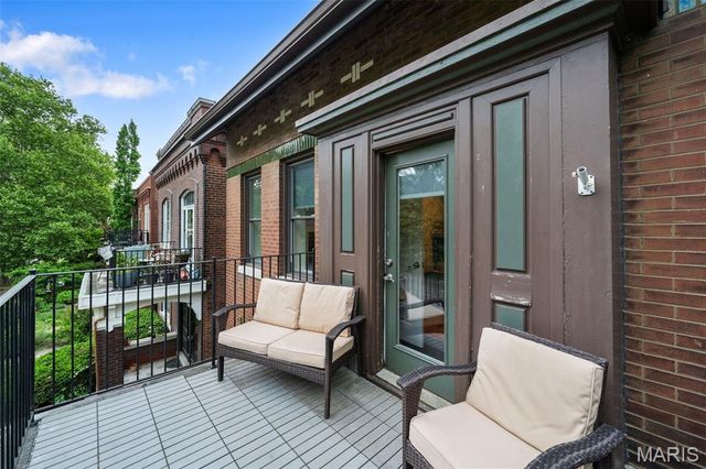 4254 Arsenal Street, St Louis, MO 63116