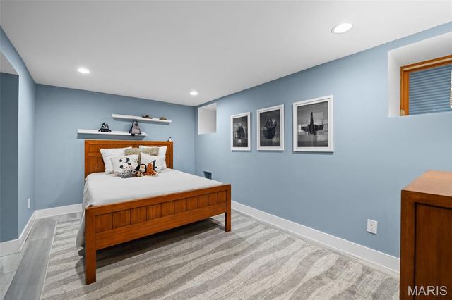 4254 Arsenal Street, St Louis, MO 63116