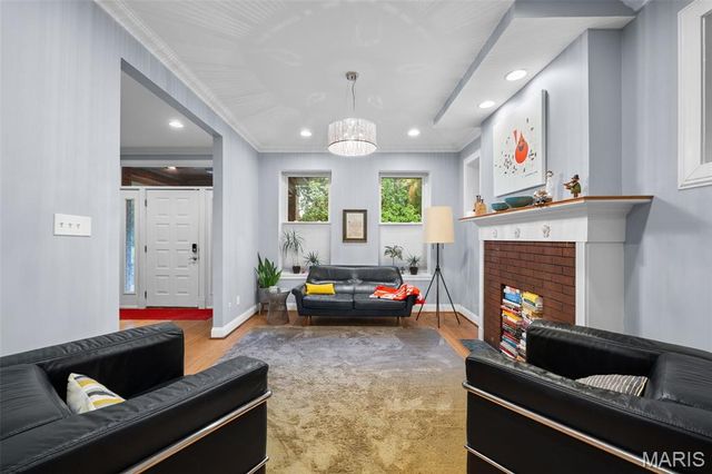 4254 Arsenal Street, St Louis, MO 63116