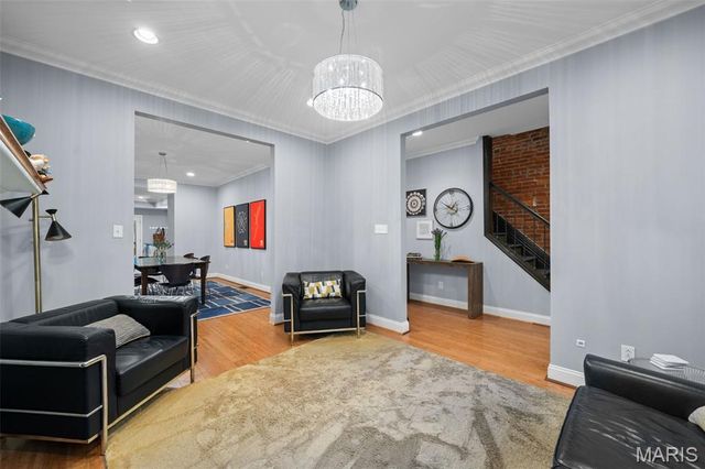 4254 Arsenal Street, St Louis, MO 63116