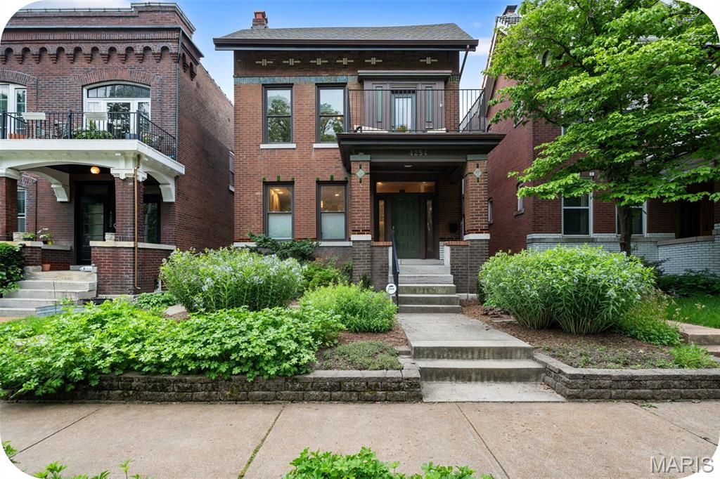 4254 Arsenal Street, St Louis, MO 63116
