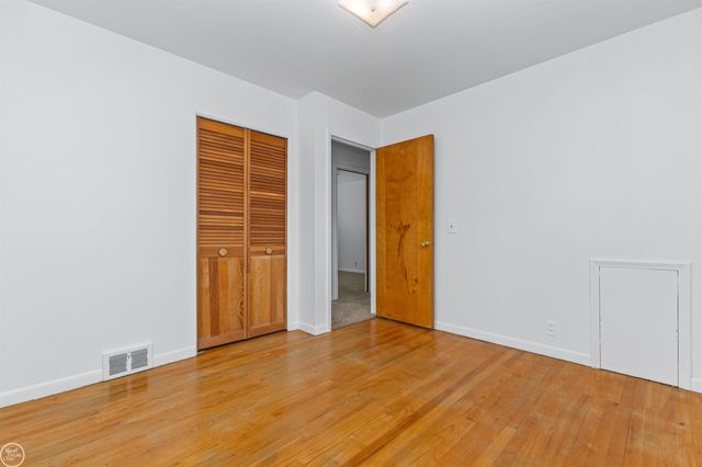22603 Hill Street, Warren, MI 48091