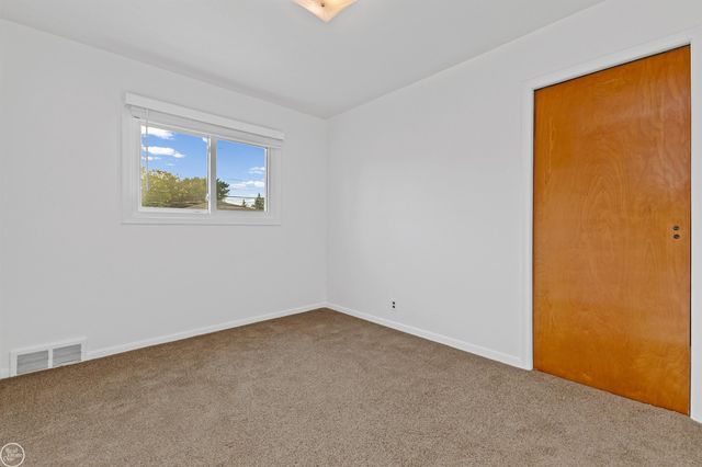 22603 Hill Street, Warren, MI 48091
