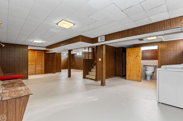 22603 Hill Street, Warren, MI 48091