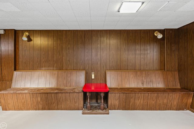 22603 Hill Street, Warren, MI 48091