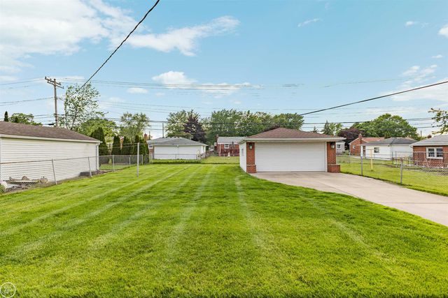 22603 Hill Street, Warren, MI 48091