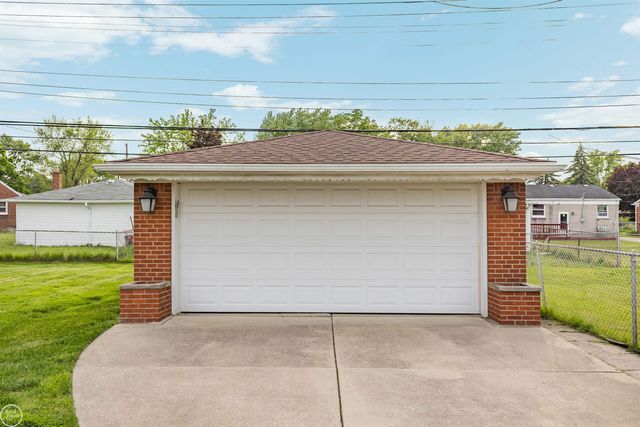22603 Hill Street, Warren, MI 48091