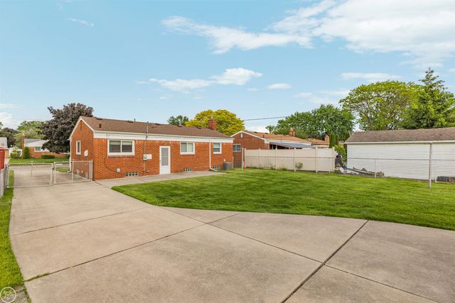 22603 Hill Street, Warren, MI 48091