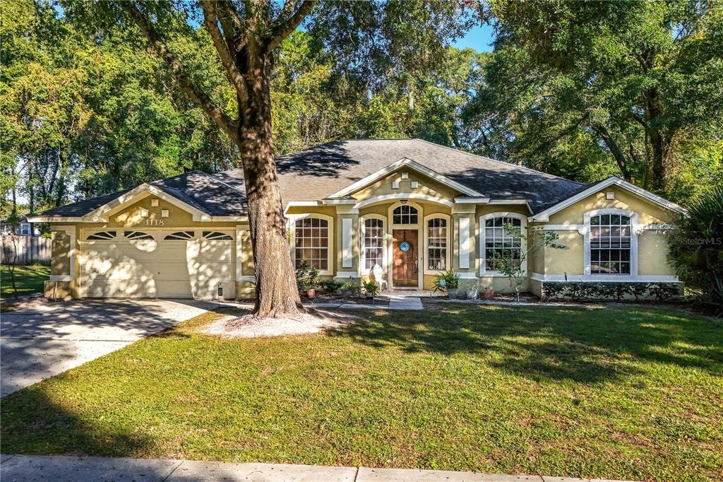 1118 CROWN ISLE CIRCLE, Apopka, FL 32712