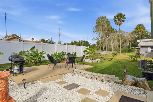 14235 CLAMSHELL LANE, Hudson, FL 34667