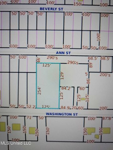 3098 Washington Street, Bay Saint Louis, MS 39520