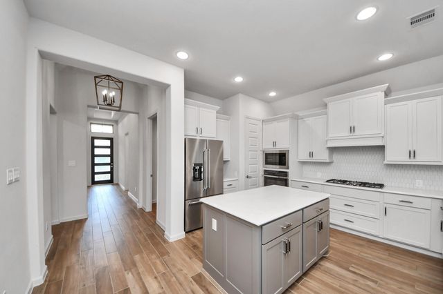 206 Ginger Street, Richmond, TX 77406