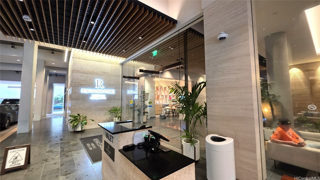 1390 Kapiolani Boulevard 3704, Honolulu, HI 96814