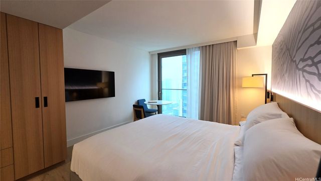 1390 Kapiolani Boulevard 3704, Honolulu, HI 96814