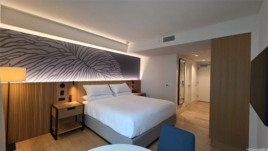 1390 Kapiolani Boulevard 3704, Honolulu, HI 96814