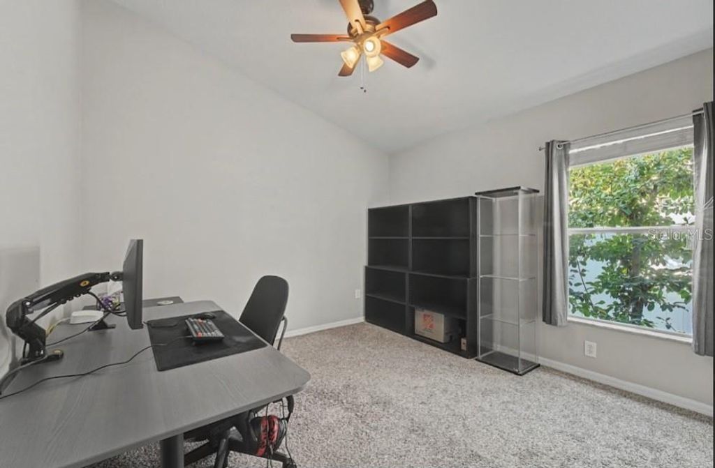 Image 38 of property listing at 10813 ROCKLEDGE VIEW DRIVE, Riverview, FL 33579