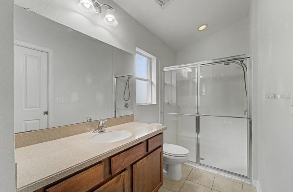 Image 39 of property listing at 10813 ROCKLEDGE VIEW DRIVE, Riverview, FL 33579