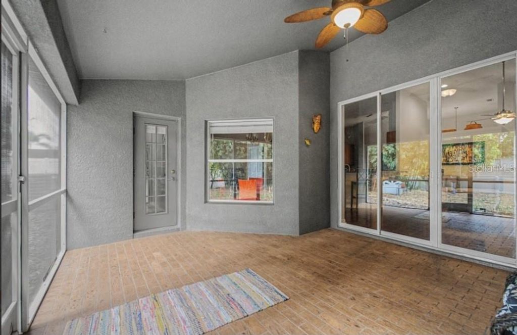 Image 45 of property listing at 10813 ROCKLEDGE VIEW DRIVE, Riverview, FL 33579