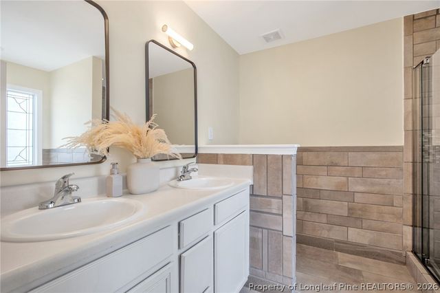 2544 Hunting Bow Drive, Hope Mills, NC 28348