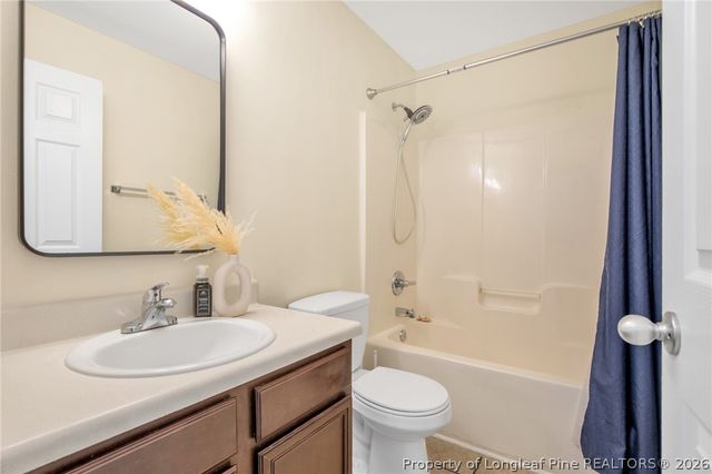 2544 Hunting Bow Drive, Hope Mills, NC 28348