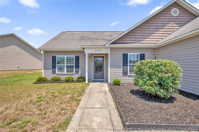 2544 Hunting Bow Drive, Hope Mills, NC 28348