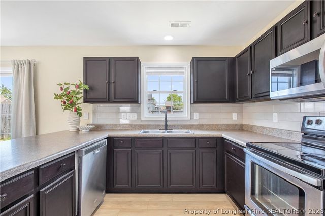 2544 Hunting Bow Drive, Hope Mills, NC 28348