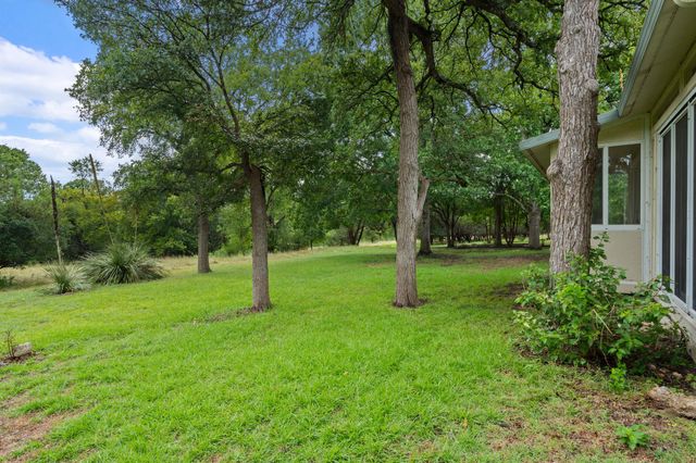 133 Crystal Springs DR, Georgetown, TX 78633