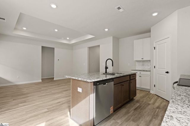 6 Torwood Street, Fountain Inn, SC 29644