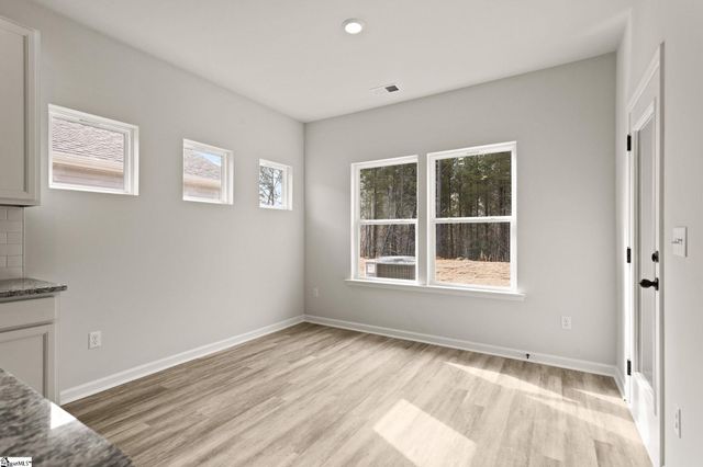 6 Torwood Street, Fountain Inn, SC 29644