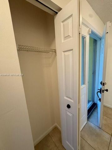 610 SE 22nd Lane, Homestead, FL 33033