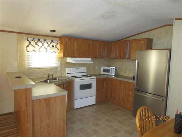 769 EAST MEADE Road, Pollock, LA 71467