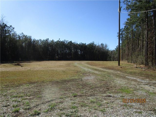 769 EAST MEADE Road, Pollock, LA 71467