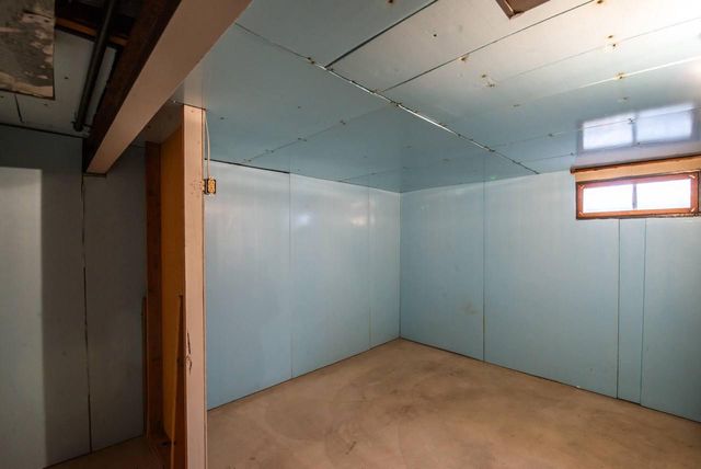 110 Toms AVENUE, Twin Lakes, WI 53181